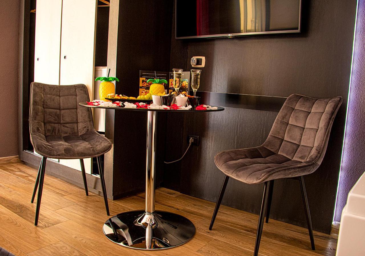 Hotel Angioino & Spa نابولي المظهر الخارجي الصورة